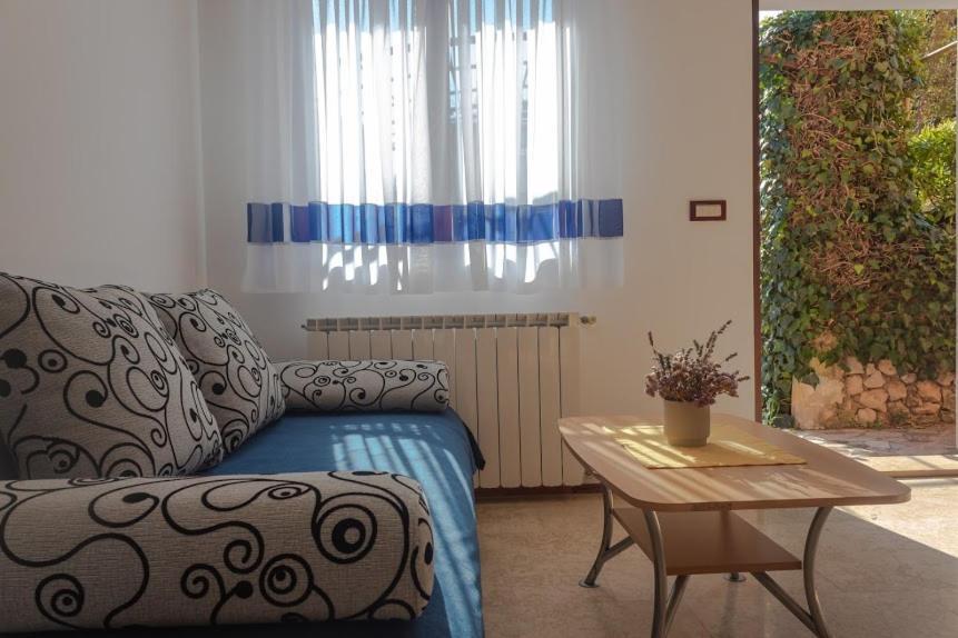 Apartments Ellen Banjole Εξωτερικό φωτογραφία
