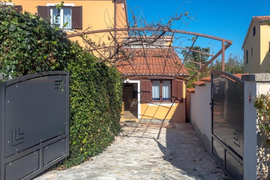 Apartments Ellen Banjole Εξωτερικό φωτογραφία